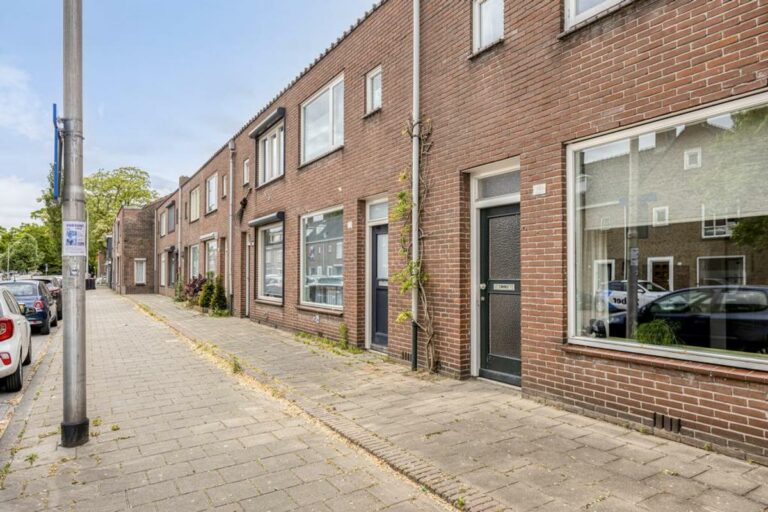Oerlesestraat 151  | 5025 DA Tilburg