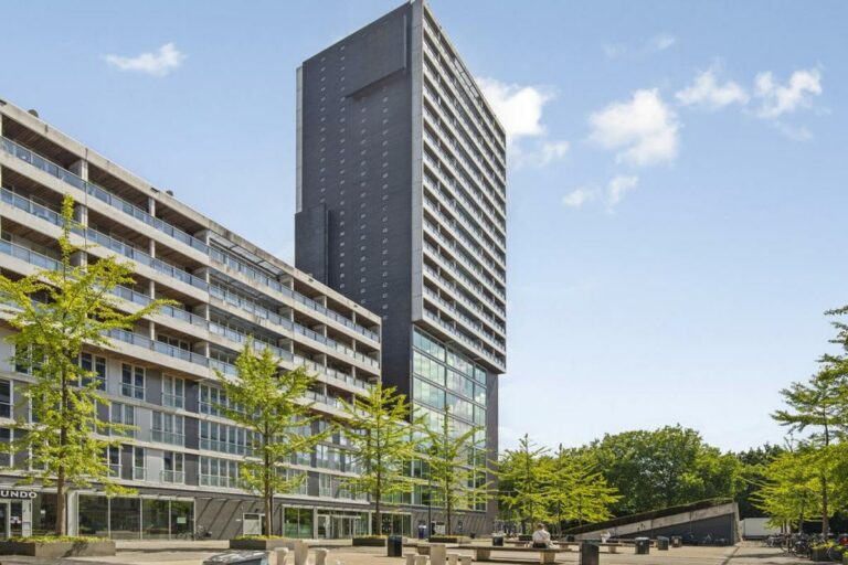Professor de Moorplein 551  | 5037 DR Tilburg